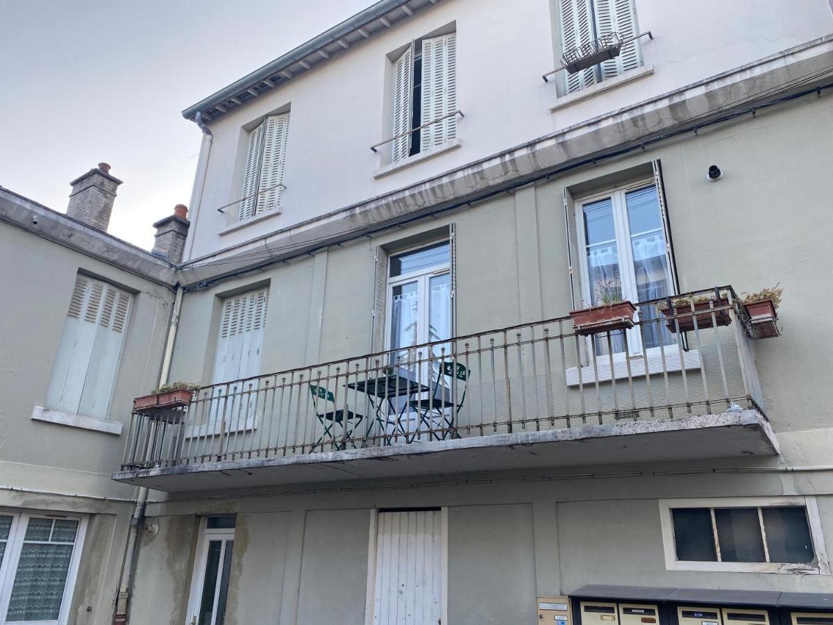 Appartement Luxueux Renove Avec Balcon & Garage Troyes Dış mekan fotoğraf